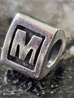 PANDORA Alphabet Bead Letter M 790323M